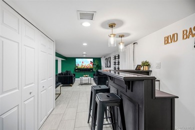 Welcome to this Beautifully Renovated Ranch-Style Home in - photo 26