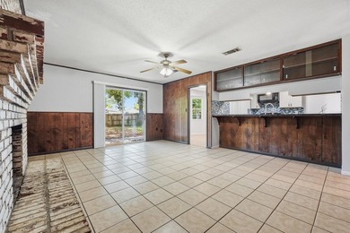 Spacious 3-Bedroom, 2-Bath All-Brick Home in Desirable Palm - photo 30