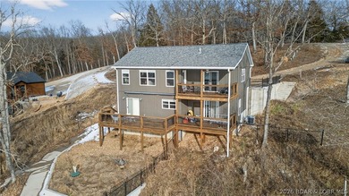 This 3-bedroom, 2.5-bath lakefront home offers over 2,000 square - photo 50