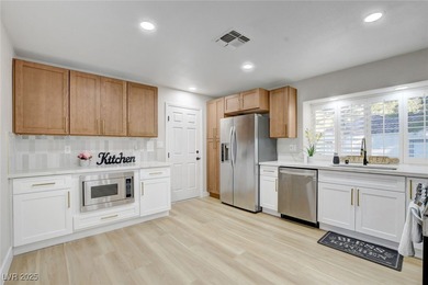 Lake Townhome/Townhouse For Sale in Las Vegas, Nevada