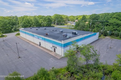 Pocono Summit Lake Commercial For Sale in Pocono Summit Pennsylvania