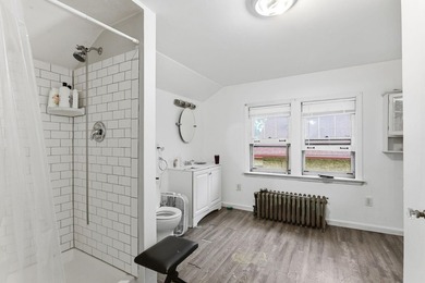 This 3-bedroom, 2-bath home with a detached 2-car garage is full - photo 16