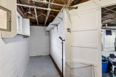 This 3-bedroom, 2-bath home with a detached 2-car garage is full - photo 20