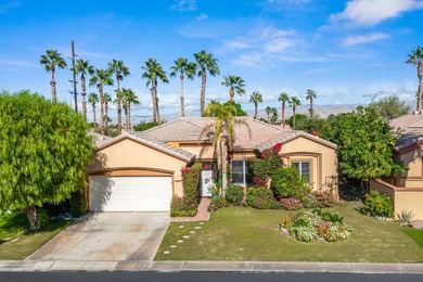 Exceptional value in Heritage Palms! This spacious 3-bedroom - photo 2