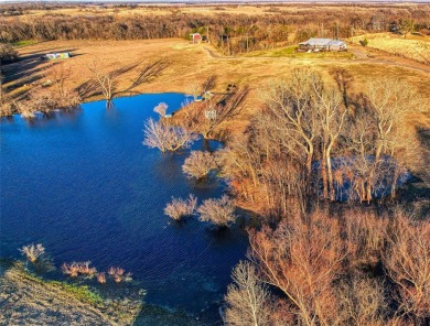 (private lake, pond, creek) Home For Sale in Ennis Texas