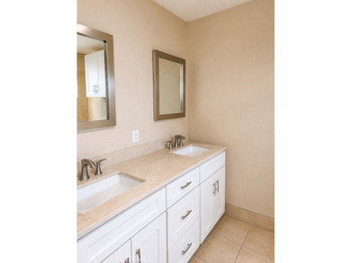 Investor opportunity in Downtown Huntington Beach! Featuring a - photo 35