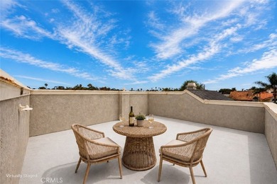 Investor opportunity in Downtown Huntington Beach! Featuring a - photo 37