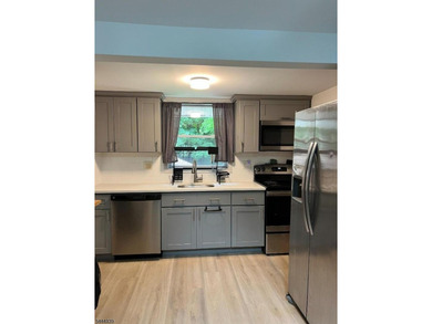 Take a look at this beautiful 3 bedroom 1 bath home tucked away - photo 2