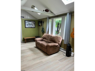 Take a look at this beautiful 3 bedroom 1 bath home tucked away - photo 7