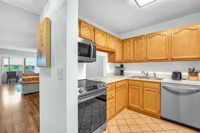Fully Furnished, move-in ready, turn-key, 2-bedroom, 2-bath - photo 11