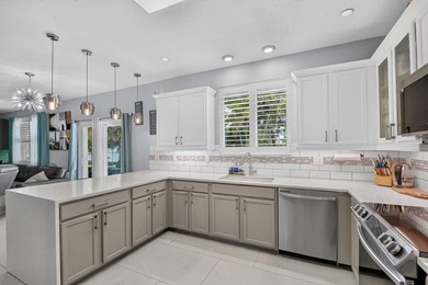 Immaculate modern 4BR home with LOFT, downstairs DEN/ OFFICE - photo 17