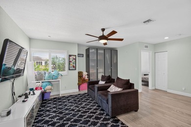 Immaculate modern 4BR home with LOFT, downstairs DEN/ OFFICE - photo 30