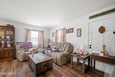 **FULLY RENOVATED**UPDATED**GREAT LOCATION** SELLER is MOTIVATED - photo 2