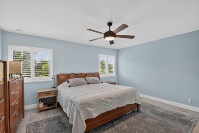 Immaculate modern 4BR home with LOFT, downstairs DEN/ OFFICE - photo 34