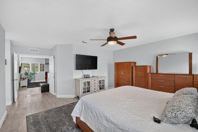 Immaculate modern 4BR home with LOFT, downstairs DEN/ OFFICE - photo 35