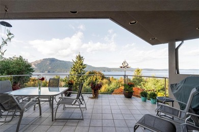 This exceptional 5-bed, 5-bath residence, envisioned and - photo 4