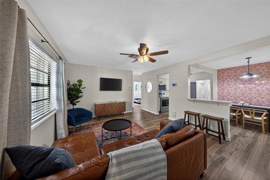 Come see this solar-powered 3 bedroom/ 2 bath home with lovely - photo 7