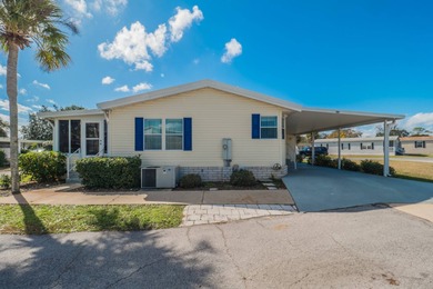 Mid Florida Lakes Home For Sale in Leesburg Florida