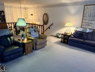 Great location! This four-bedroom home is close to both Crapo - photo 6