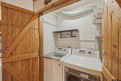 The Ultimate Holly Lake Retreat: Modern Updates & Resort Living - photo 15