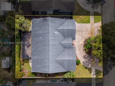 Beautifully maintained 4 Bedroom, 2.5 Bath home in a prime Miami - photo 22