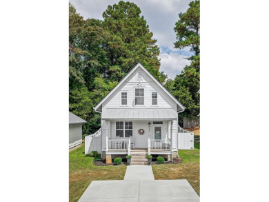 Lake Home For Sale in Cookeville, Tennessee