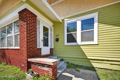 Welcome to this charming 3-bedroom, 1-bath bungalow just minutes - photo 2