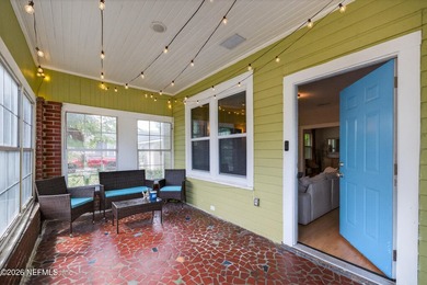 Welcome to this charming 3-bedroom, 1-bath bungalow just minutes - photo 3