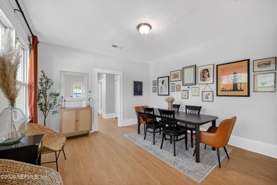 Welcome to this charming 3-bedroom, 1-bath bungalow just minutes - photo 9