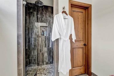 VIEWS, VIEWS, VIEWS! Experience luxury villa living at it's - photo 30
