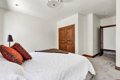 VIEWS, VIEWS, VIEWS! Experience luxury villa living at it's - photo 32