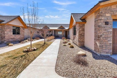 VIEWS, VIEWS, VIEWS! Experience luxury villa living at it's - photo 37