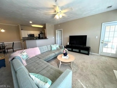3 beautiful bedrooms, primary suite on opposite side from the - photo 3