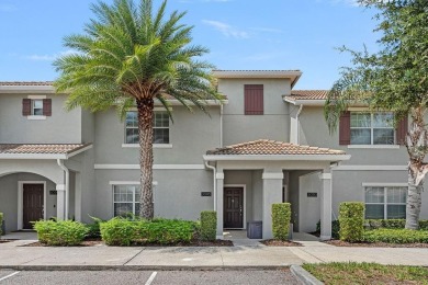 Lake Townhome/Townhouse For Sale in Kissimmee, Florida