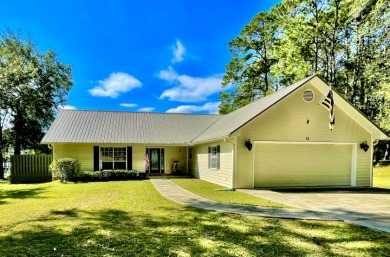 Lake Home For Sale in Pachuta, Mississippi