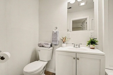 Welcome home to this beautifully remodeled 3-bedroom, 2-bath gem - photo 17