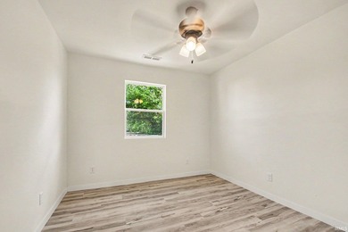 Welcome home to this beautifully remodeled 3-bedroom, 2-bath gem - photo 20