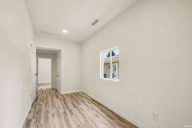Welcome home to this beautifully remodeled 3-bedroom, 2-bath gem - photo 21