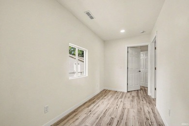 Welcome home to this beautifully remodeled 3-bedroom, 2-bath gem - photo 22