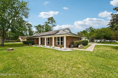 Best Priced pool home on the market in heart of the area! Set on - photo 4