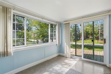 Move in ready ranch on a corner lot with lake access. This home - photo 8