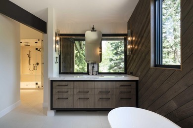 Set against one of Elkhorn's most coveted view corridors, this - photo 23