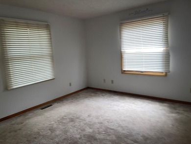 3-bedroom home located on White Deer golf course, offering - photo 7