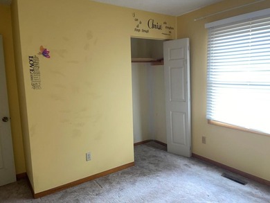 3-bedroom home located on White Deer golf course, offering - photo 10