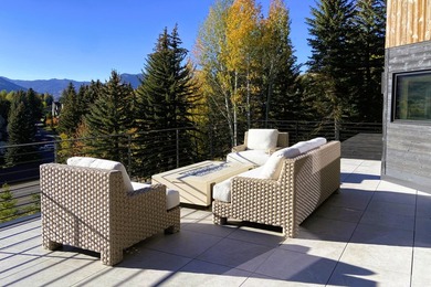 Set against one of Elkhorn's most coveted view corridors, this - photo 40