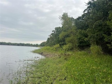 (private lake, pond, creek) Acreage For Sale in Wilburton Oklahoma