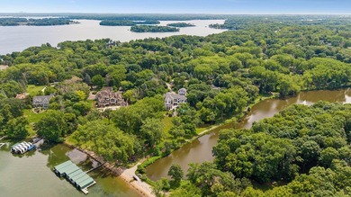 Lake Minnetonka living at its finest. Better than new - photo 11