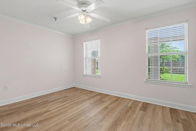 Enjoy coastal living in this beautifully updated first-floor - photo 13