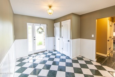 Waterfront Paradise in Lynn Haven - No HOA! This lovely home - photo 14