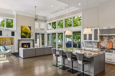 Lake Minnetonka living at its finest. Better than new - photo 24